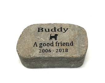 PERSONALIZED Pet Memorial Stone // Engraved Stone // Customized // Grave Marker // Headstone // Garden Stone // Gift // 5x4