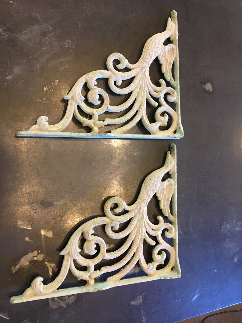 Vintage cast iron shelf brackets | Etsy