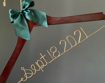 Wedding Dress Date Hanger, Personalized Bridal Shower Gift, Custom Bridal Gown Hanger, Non Name Change Option, Bride Engagement Gift