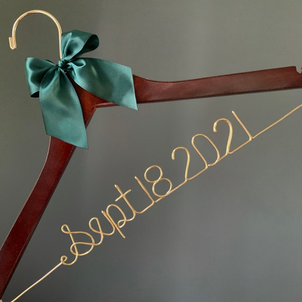 Wedding Dress Date Hanger, Personalized Bridal Shower Gift, Custom Bridal Gown Hanger, Non Name Change Option, Bride Engagement Gift