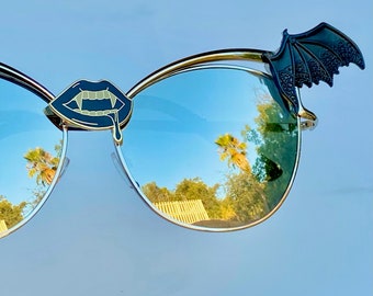 Gafas de sol góticas, gafas de murciélago góticas, alas de vampiro Drácula aladas, accesorios de brujería espeluznante, ataúd de bruja, regalo, joyería de Halloween, arte