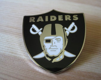 Vintage Los Angeles Oakland 1998 NFL Football Helmet Lapel/ Hat Pin