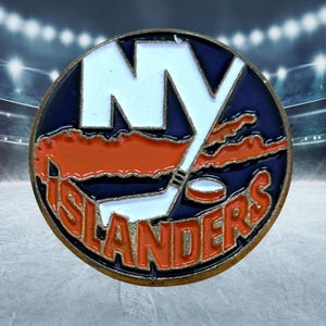 Vintage New York Islanders 1990&#39;s NHL Hockey Pin