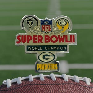 Vintage Oakland Raiders 1968 Super Bowl II vs Green Bay Packers NFL Football Lapel/ Hat Pin