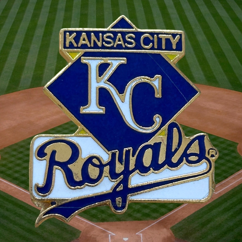 Vintage Kansas City Royals 1980s MLB Baseball Pin image 1