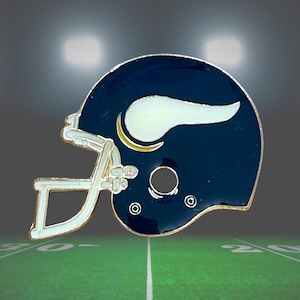 Minnesota Vikings Vintage 1980s NFL Football Pin