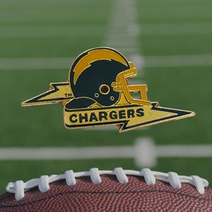 Vintage San Diego Chargers 1980&#39;s NFL Football Helmet Lapel/ Hat Pin