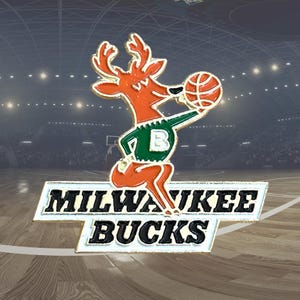 Pin de baloncesto vintage de los Milwaukee Bucks de la NBA de la década de 1980