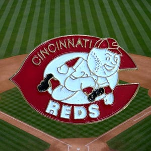 Vintage Cincinnati Reds 1990's MLB Baseball Pin