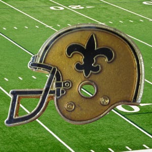 Vintage New Orleans Saints 1980&#39;s NFL Football Helmet Lapel/ Hat Pin