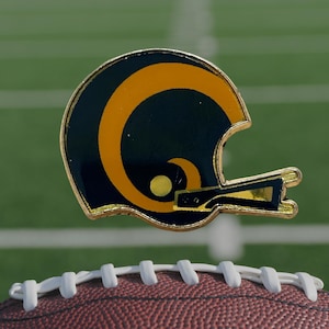 Vintage Los Angeles Rams 1980 NFL Football Helmet Lapel/ Hat Pin