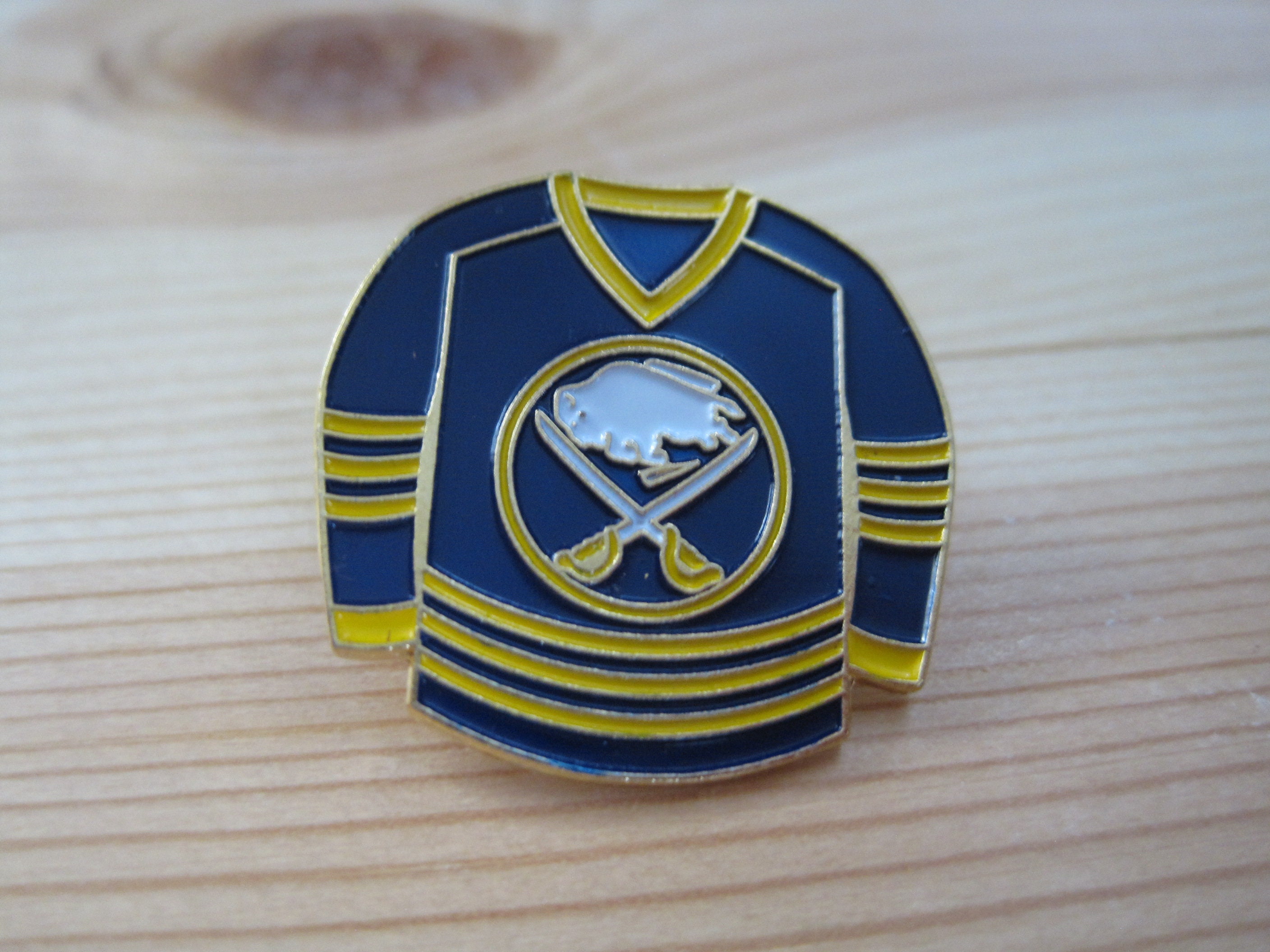 Buffalo Sabres Reverse Retro Logo Leaked?