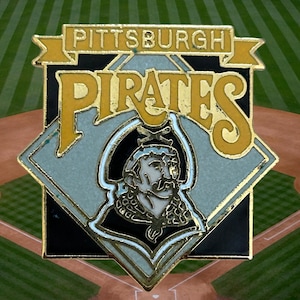 Vintage Pittsburgh Pirates 1980&#39;s MLB Baseball Lapel/ Hat Pin