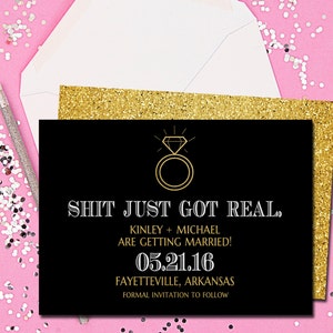 Lustige Save the Date, Shit Just Got Real Save the Date Karte, Schwarz und Gold, Verlobung, Hochzeitsankündigung
