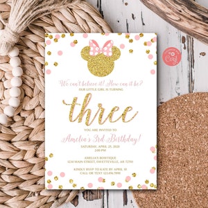 Faire-part d'anniversaire Minnie Mouse, 3e anniversaire, anniversaire Minnie Mouse, rose et or, griffonnages, Sz 5 x 7, modifiable inviter 1106
