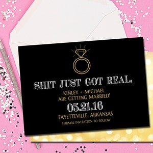 Lustige Save the Date, Shit Just Got Real Save the Date Karte, Schwarz und Gold, Verlobung, Hochzeitsankündigung