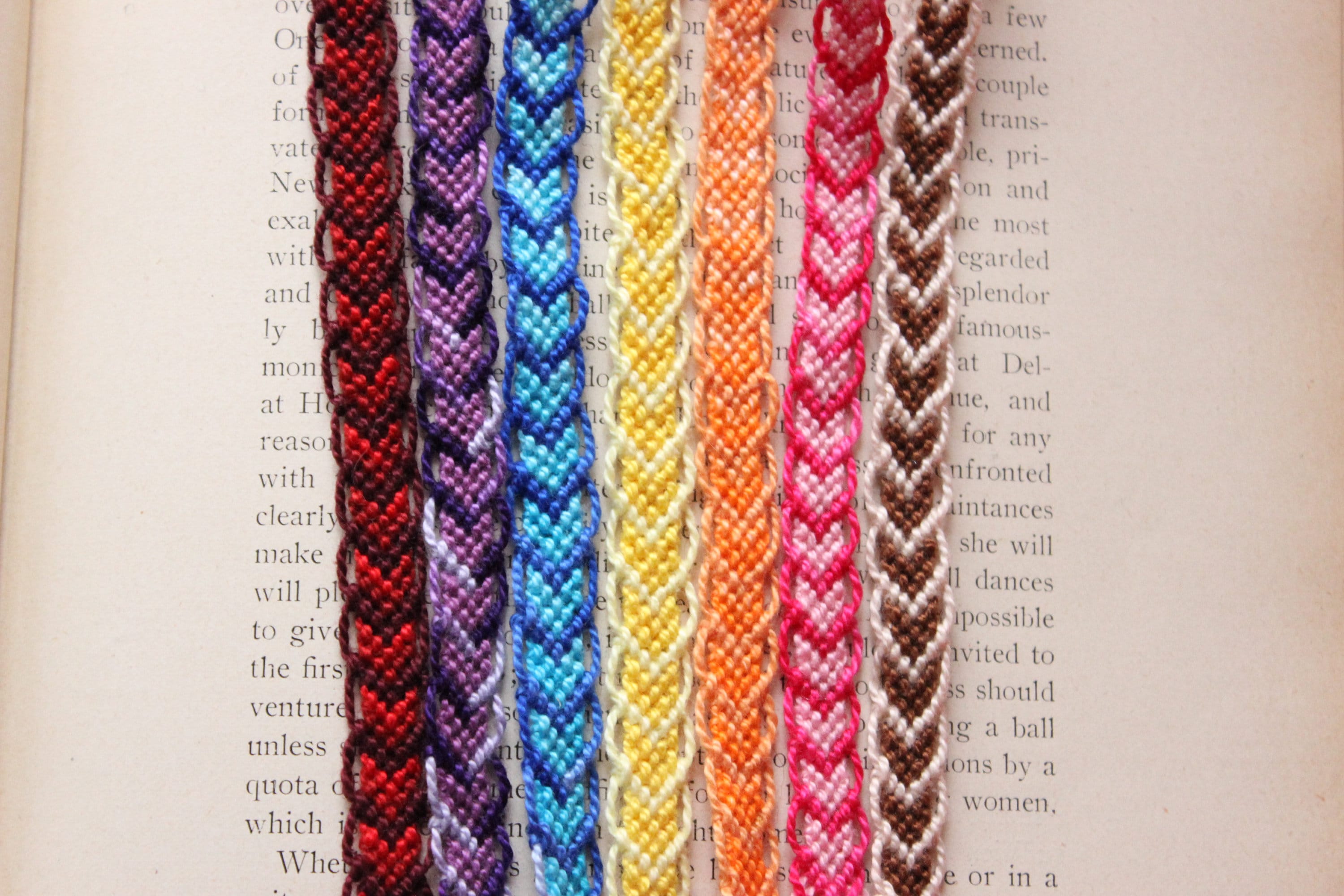 Pattern #3164  Embroidery bracelets, Heart friendship bracelets