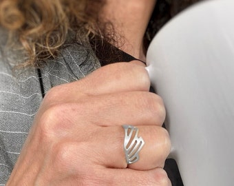 Anel de prata esterlina inspirado em asas de anjo, aliança minimalista elegante feita à mão, anel modernista feminino, presente de liberdade e proteção para ela