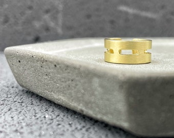 Wide gold ear cuff, edgy 925 sterling gold plated conch cuff, geometric fake piercing earring, unique ear cuff no piercing, mens ear cuff