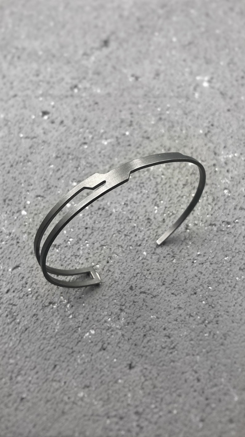 Black 925 silver cuff bracelet for women plated with rhodium, abstract nature inspired jewelry, unique edgy design, modern gift for her image 4