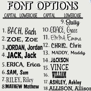 Peut inclure: Un tableau pr&eacute;sentant 18 options de polices pour les noms. Le tableau montre les noms en lettres majuscules et minuscules. Les noms sont : BACH, ZOE, JORDAN, JACK, ERICA, SAM, RILEY, MATHEW, GRACE, EMMA, CHRIS, MADDY, JACKSON, VINCE, WILLIAM, ASHLEY, ALLISON et SALLY.