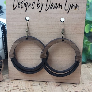 Round engraved Circle Wooden Earrings, Paint black earrings, Wood earring, walnut Earrings, Dangle Earrings, Gifts for her
