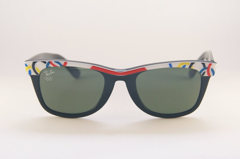classic 1980s ray ban wayfarer ii vintage sunglasses classic 1980s ray ban wayfarer ii vintage sunglasses