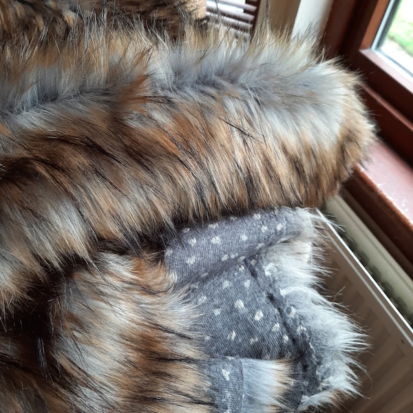 Luxury Extra Soft and Cuddly Long silky Raccoon  Faux Fur 60-80mm  Several Shades of Brown &  light Grey  Pile withwith dark Tips