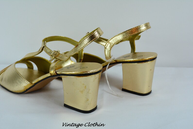 gold 1920s shoes