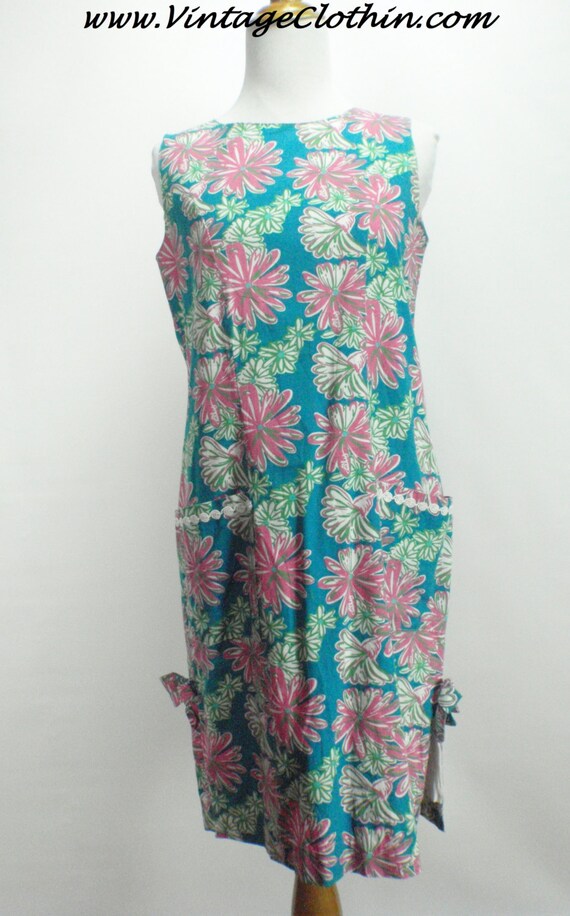 1990s Does 1960s Lilly Pulitzer Floral Shift Dress