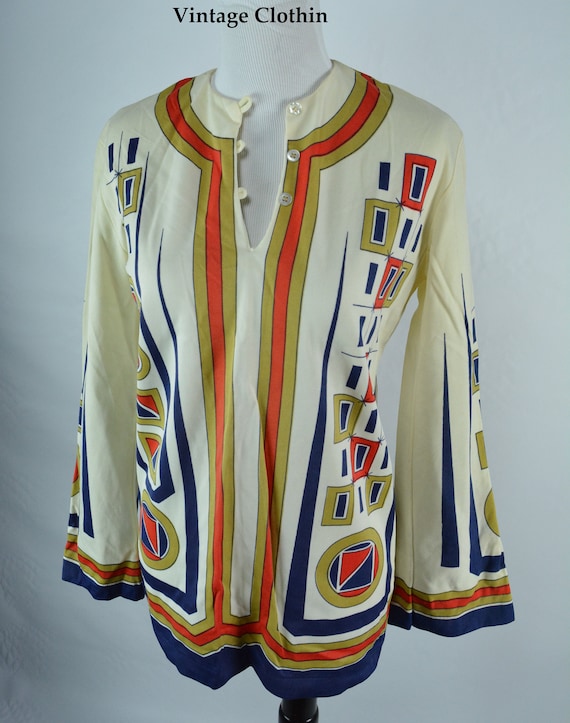 C1960s Ethnic Novelty Print Top, Mod Blouse, Vint… - image 2