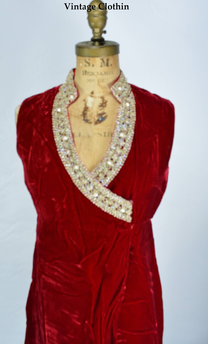 Red Dress Velvet Dress 1960s 1960s Red Velvet Brocade Mini Dress Vintage Dress 1960s 60s Mini Dress Mini Dress Dress 1960s Dress