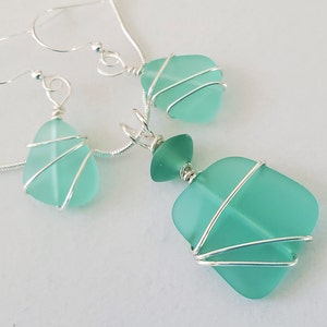 Soft Aqua sea glass jewelry set, Light Blue Green sea glass necklace earrings, Beach glass pendant, earrings jewelry set, Bridesmaid gift