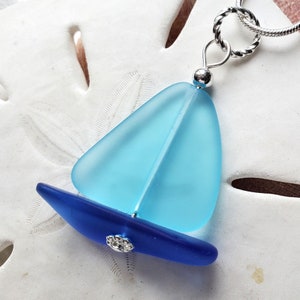 Sailboat Necklace Sea glass jewelry, OCEAN BLUE Nautical Beach Glass Necklace, Sea Glass Necklace Pendant| sailing necklace