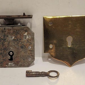 1850&#39;s - 1860&#39;s Solid Brass Antique Trunk Spring Lock Cover, Lock, Latch and Key for Toy Trunk