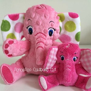 The Small Elephant Family - Machine Embroidery ITH - 4x4 and 5x7 hoop - Vp3. Vip, Pes, Hus, Exp, DST, XXX & Jef formats