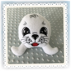 NNC ITH Baby Seal Softie voor de 4x4 hoepel in alle populaire formaten