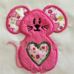 Maddy the Mouse Applique -  Machine Embroidery  for the 4x4 and 5x7 hoop - Vp3. Vip, Pes, Hus, Exp,  DST,  XXX & Jef formats.