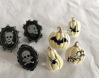 Halloween Pins!!