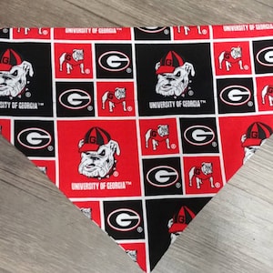 University of Georgia Bulldogs, Georgia Bulldogs dog bandana, University of Georgia dog bandana University of Georgia Bulldogs dog bandana