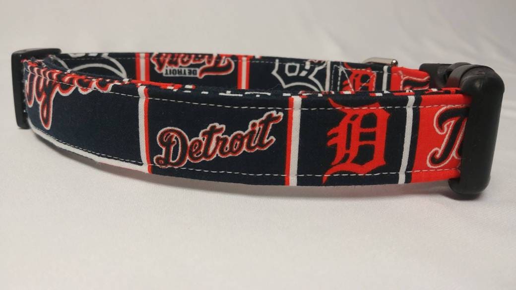 Detroit tigers dog collar hotsell