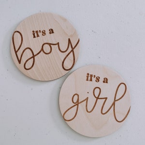 It&#39;s a Boy, It&#39;s a Girl, Birth Announcement, Gender Reveal, Newborn Photo Prop, Gender Reveal Disc, Birth Announcement Sign