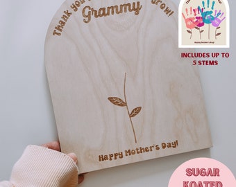 SVG Thank you for helping us grow, Handprint Sign, Laser Cut File, Trendy Laser File, SVG File, Mother's Day svg, Handprint Flowers