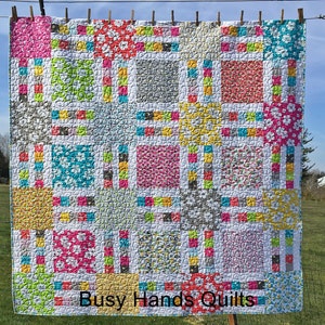 7 Sizes Picket Fence Quilt Pattern, PDF DIGITAL DOWNLOAD, Easy and Quick, Baby Throw Twin Queen King, Layer Cakes or FQs, Busy Hands Quilts