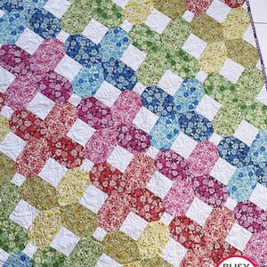 8 Sizes Glimmer Quilt Pattern PRINTED, Easy and Quick, 8 Sizes Baby to King, Yardage, Ombre Gradating Rainbow, Busy Hands Quilts image 3