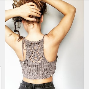 Knit Pattern for the Minimalist With A Twist Halter Top - Easy Lace Knitting Pattern,  Tank Top Pattern, DIY Tank Top Pattern, Knit Pattern