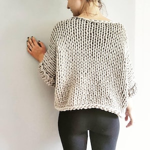 Big Little Crop Top Knitting Pattern Knitted top, crop top knitting pattern, oversized stitch knit, bulky knit, sweater, knitted sweater image 4