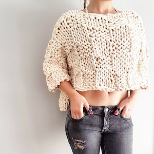 Big Little Crop Top Knitting Pattern Knitted top, crop top knitting pattern, oversized stitch knit, bulky knit, sweater, knitted sweater image 9