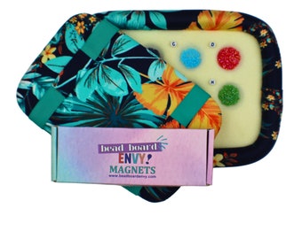 Tablero de cuentas Envy de 7 x 10 con tapa y compartimentos opcionales para cuentas: organización de proyectos de abalorios para quienes se dedican a la joyería con cuentas.