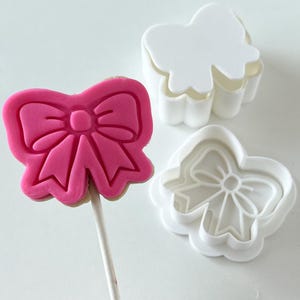 Bow Coquette  cake pop mold with fondant stamp